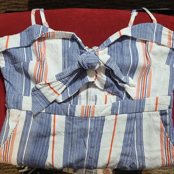 Forever 21 Sleeveles summer jumper - Picture 6 of 10